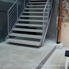 die_terrazzomanufaktur_de_Stufen_01.jpg