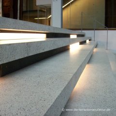 die_terrazzomanufaktur_de_Stufen_02.jpg